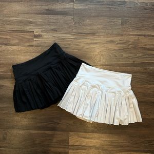 Gold hinge tennis skirt